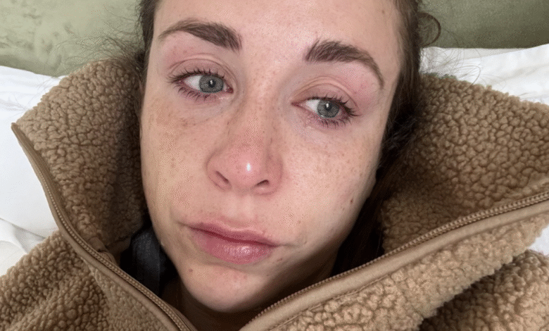 Woman in Tears After Waiter Gives ‘Small Act of Kindness’ She Won’t Forget