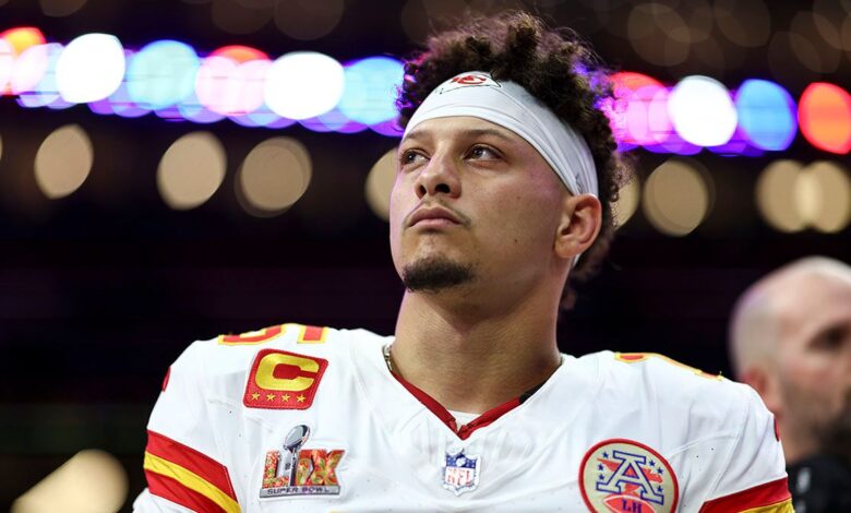 Did Patrick Mahomes donate .5M to Texas flood victims?