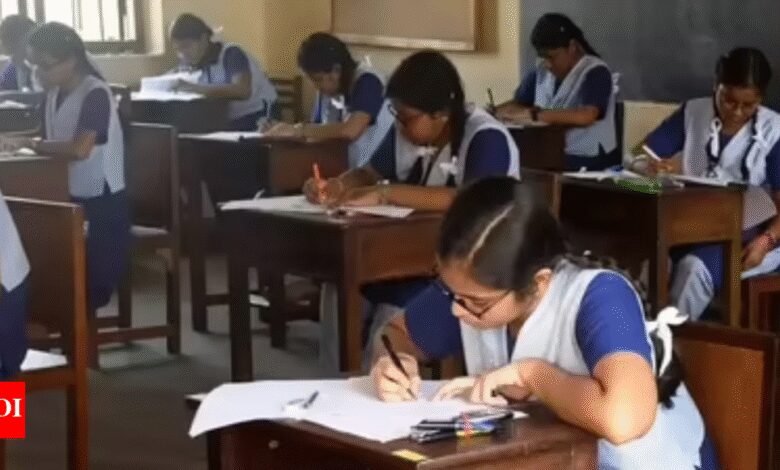 Happiness curriculum out, ‘Science of Living’ in: Delhi govt schools to teach mindfulness, digital detox from August | Delhi News Happiness curriculum out, ‘Science of Living’ in: Delhi govt schools to teach mindfulness, digital detox from August | Delhi News